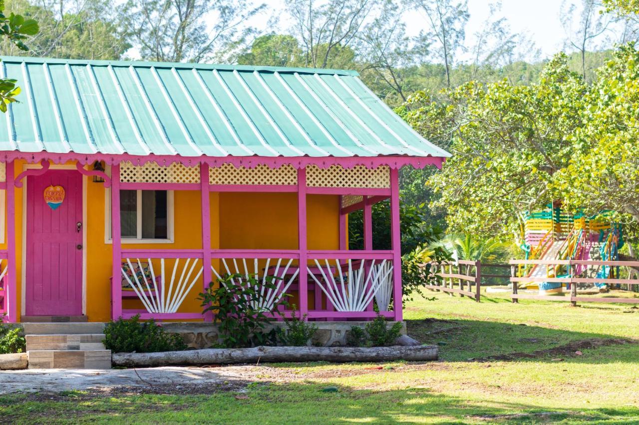 Strawberry Fields Together Robins Bay Buitenkant foto
